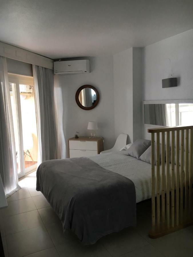 Nice Seafront Apartment อัลมูเญการ์ ภายนอก รูปภาพ