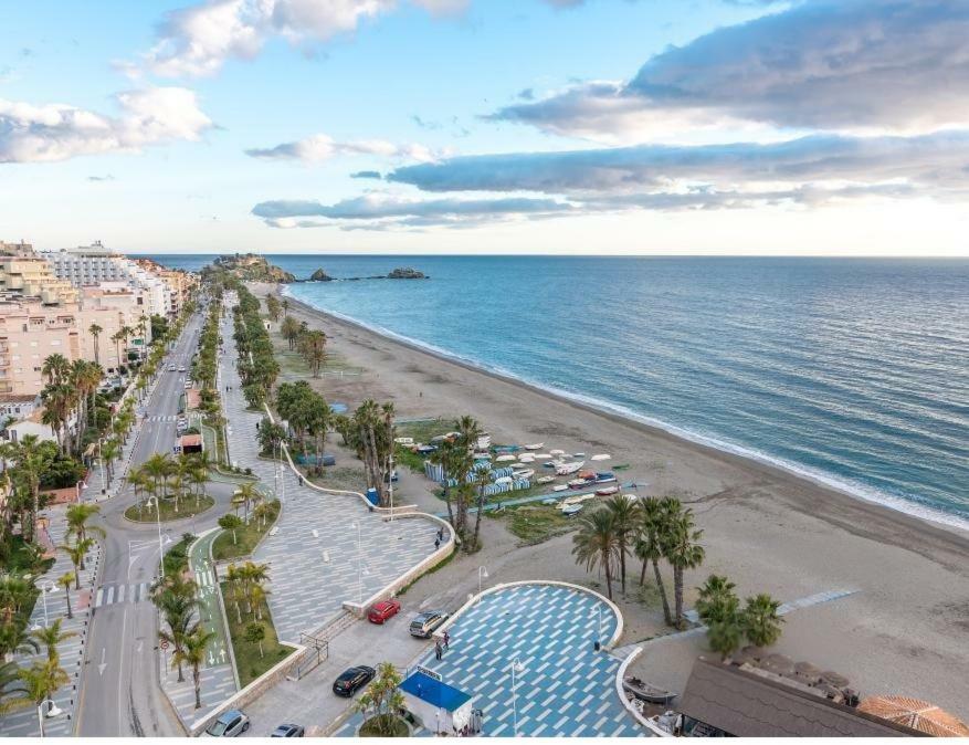Nice Seafront Apartment อัลมูเญการ์ ภายนอก รูปภาพ